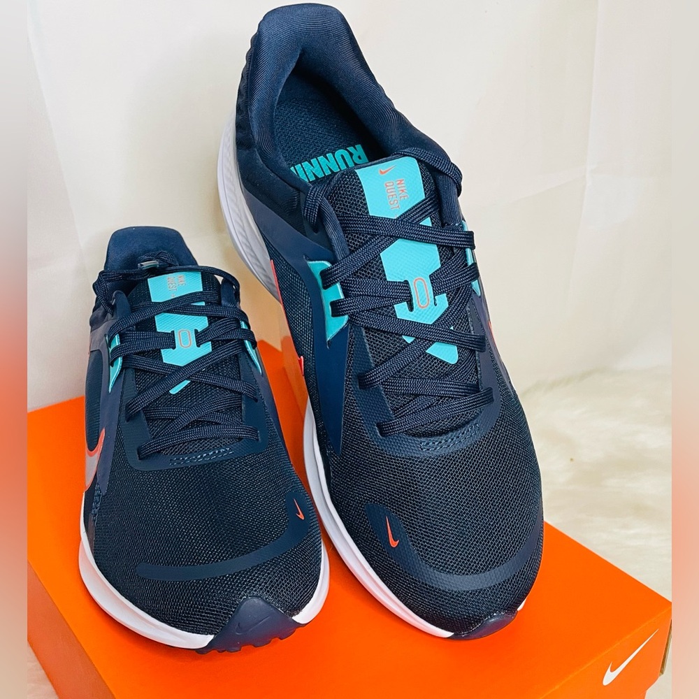New in box Nike Quest 5 Women’s Running shoes Blue, White Jade Athletic Shoes